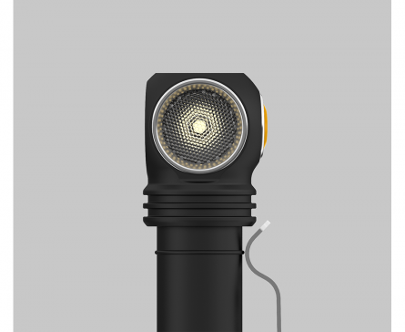 Фонарь налобный Armytek Wizard C2 Magnet USB (теплый свет)
